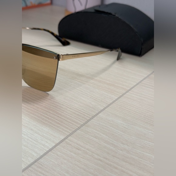 Prada Women's SPR68T SPR/68T Fashion Cat Eye Polarized Sunglasses - Picture 12 of 12